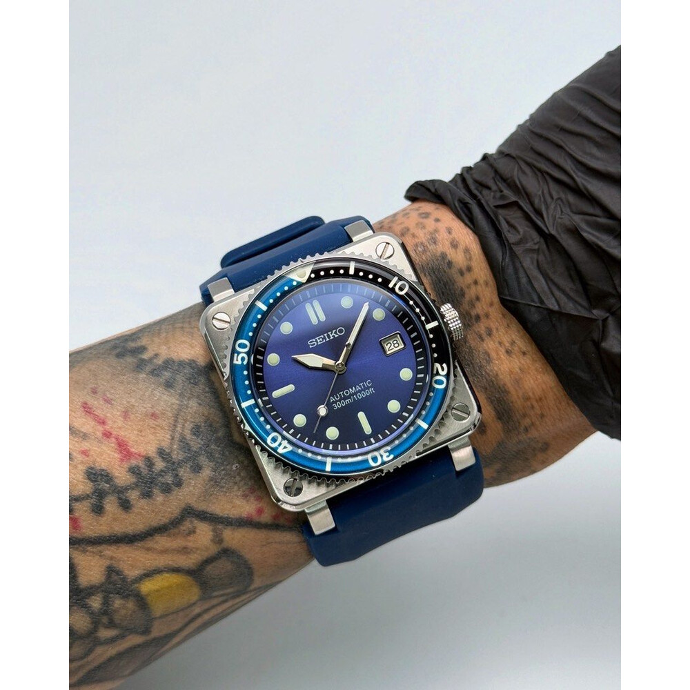 Custom Seiko Mod • Blue Diver Resin Batman Bezel BR03 • 42mm
